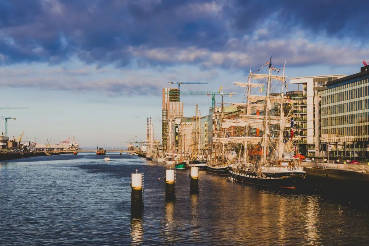 正在上传... 5dd4a6ea-5aa6-4095-9428-186c907bee1c.png